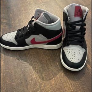 Womens air Jordan’s size 8